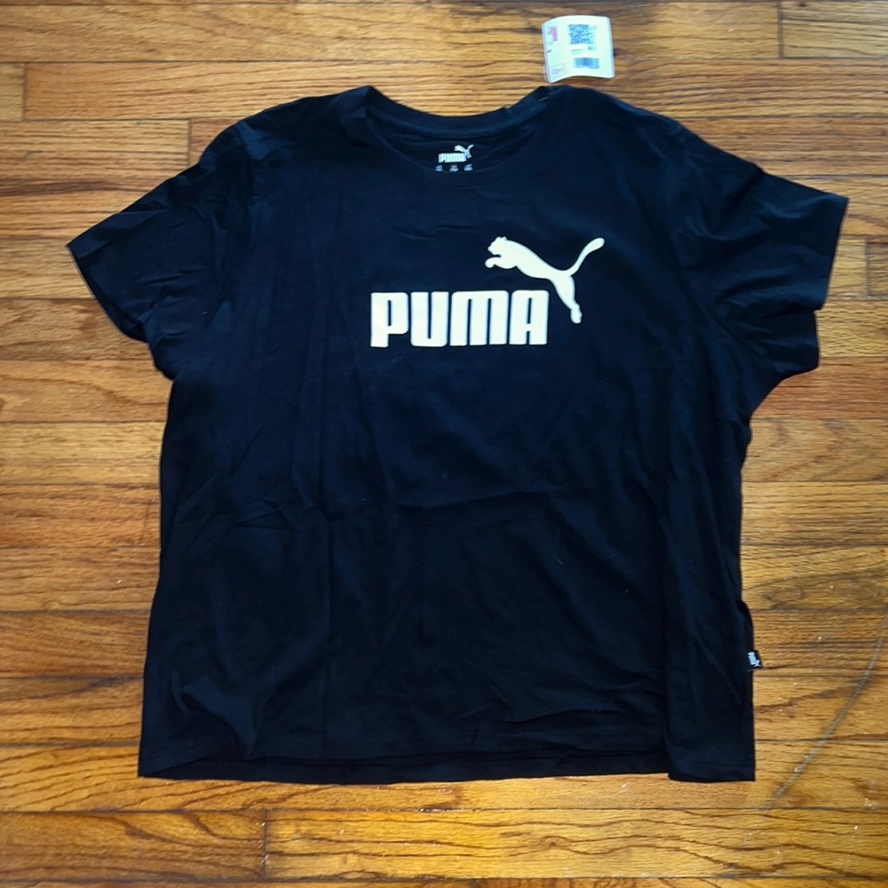 Puma Women's XL T-shirt